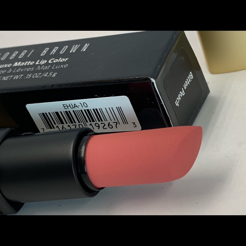 Bobbi brown Matte lipstick Bitten Peach